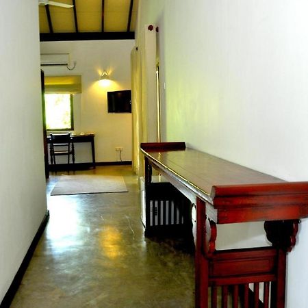 โรมัน เลค อายุรเวทา บูทิก รีสอร์ต Hotel อาฮังกัลลา ภายนอก รูปภาพ