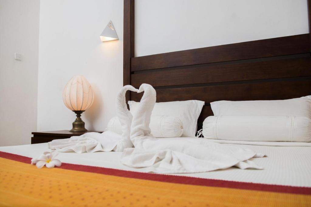 โรมัน เลค อายุรเวทา บูทิก รีสอร์ต Hotel อาฮังกัลลา ภายนอก รูปภาพ