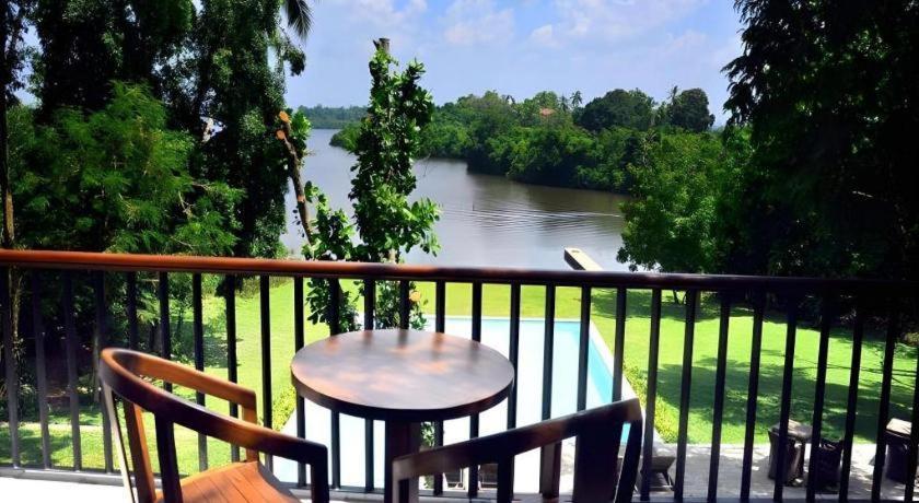 โรมัน เลค อายุรเวทา บูทิก รีสอร์ต Hotel อาฮังกัลลา ภายนอก รูปภาพ